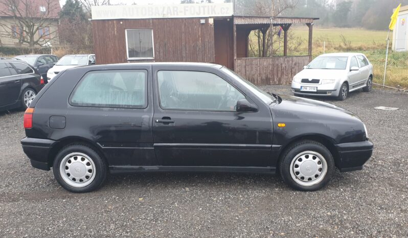 1997  Hatchback Volkswagen Golf full