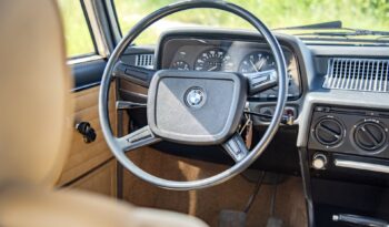 1975  Limuzína BMW 5 Series full