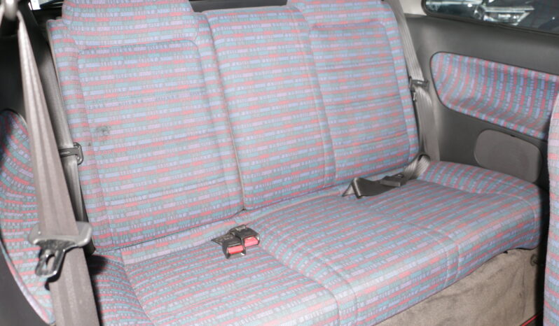 1991  Hatchback Mazda 323 full