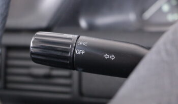 1991  Hatchback Mazda 323 full