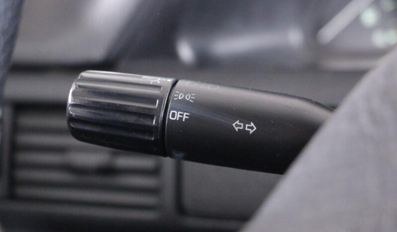 1991  Hatchback Mazda 323 full