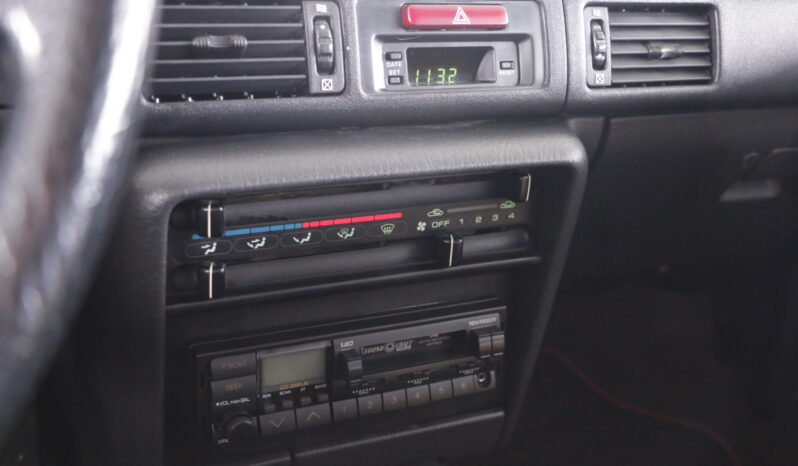 1991  Hatchback Mazda 323 full