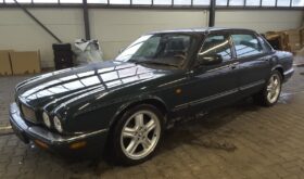 1998  Limuzína Jaguar XJ