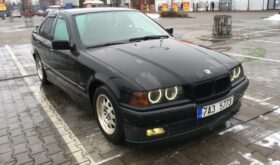 1995  Limuzína BMW 320i