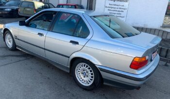 1995  Sedan BMW 320i full