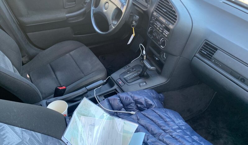 1995  Sedan BMW 320i full
