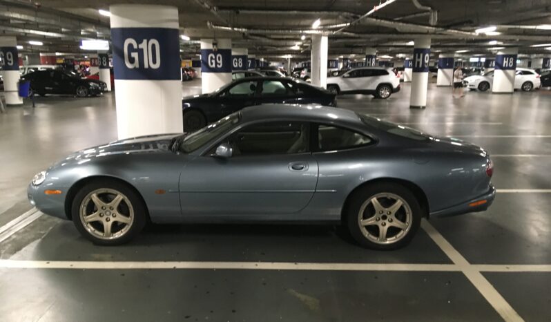 2002  Kupé Jaguar XK8 full