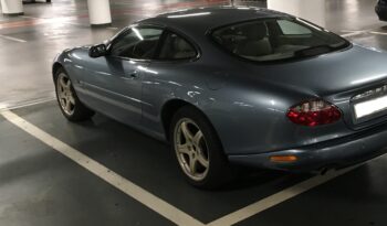 2002  Kupé Jaguar XK8 full