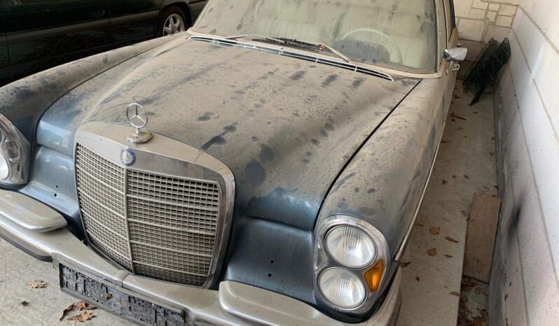 1971  Limuzína Mercedes-Benz 300SEL full