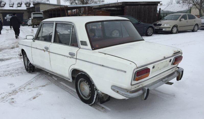 1975  Sedan Lada 1500 full
