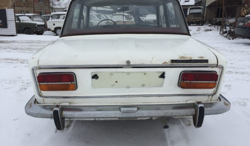 1975  Sedan Lada 1500 full