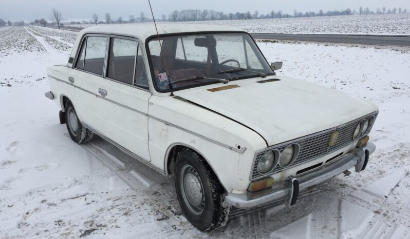 1975  Sedan Lada 1500 full