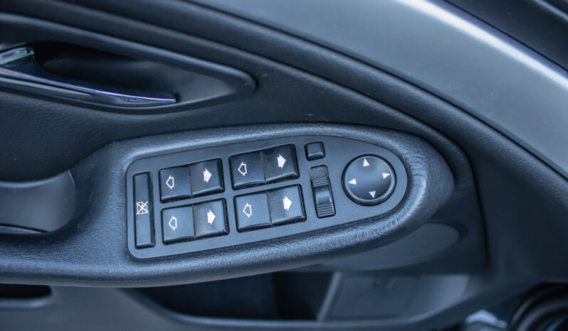 1999  Sedan BMW 540i full