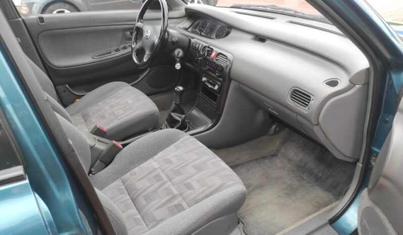 1992  Sedan Mazda 626 full